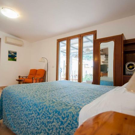 Albergo Macrì Isquia Exterior foto